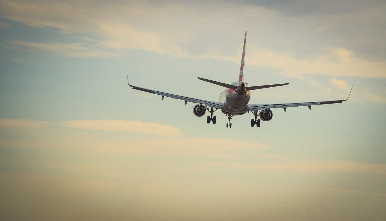 Can I cancel flight and get refund on Breeze?