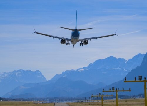 How do I talk to a live person at Southwest Airlines?