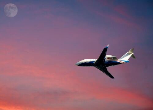 How do I talk to a live person at Air France?